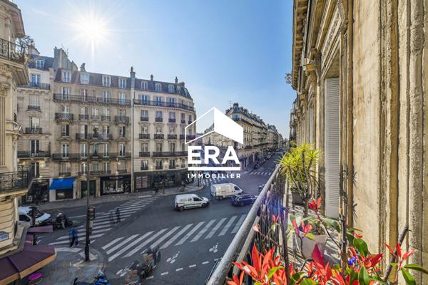 Appartement meublé 5 pièces de 117.01 m2 / Quartier Europe / PARIS 8ème