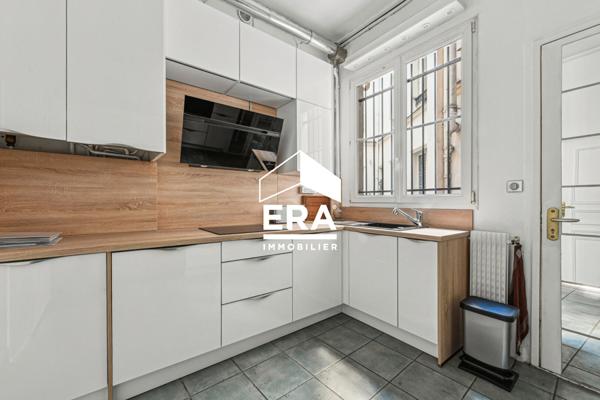 Appartement meublé 5 pièces de 117.01 m2 / Quartier Europe / PARIS 8ème