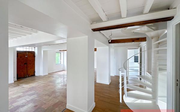 Maison à vendre    11 pièces • 542,59 m2 Bruniquel