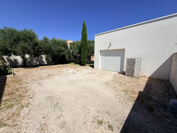 Villa contemporaine à vendre au Grau d'Agde ? À 150 mètres de la plage