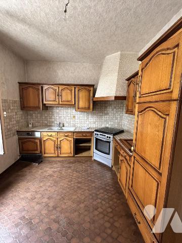 Maison familiale avec jardin – 4 chambres – Beau potentiel