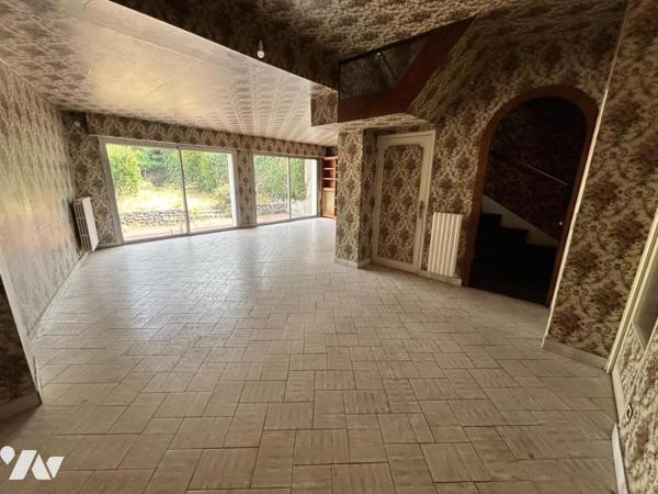 Maison familiale avec jardin – 4 chambres – Beau potentiel