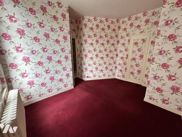 Maison familiale avec jardin – 4 chambres – Beau potentiel