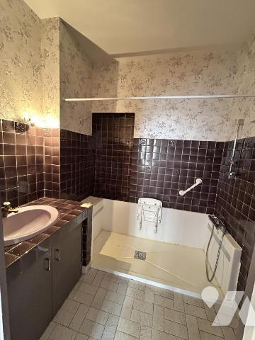 Maison familiale avec jardin – 4 chambres – Beau potentiel