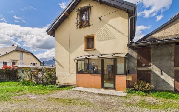 Maison à vendre    4 pièces • 69,41 m2 Bassens