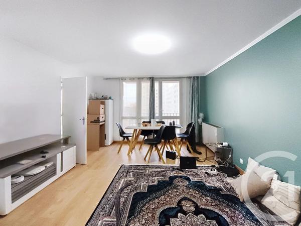 Appartement F4 à vendre  4 pièces - 81,89 m 2   LA COURNEUVE  - 93