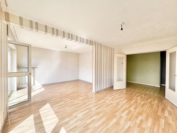 Spacieux T4 avec son garage, ses balcons, son jardin et sa cave