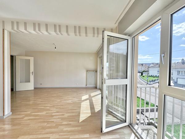 Spacieux T4 avec son garage, ses balcons, son jardin et sa cave