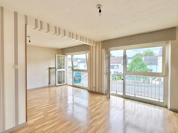 Spacieux T4 avec son garage, ses balcons, son jardin et sa cave