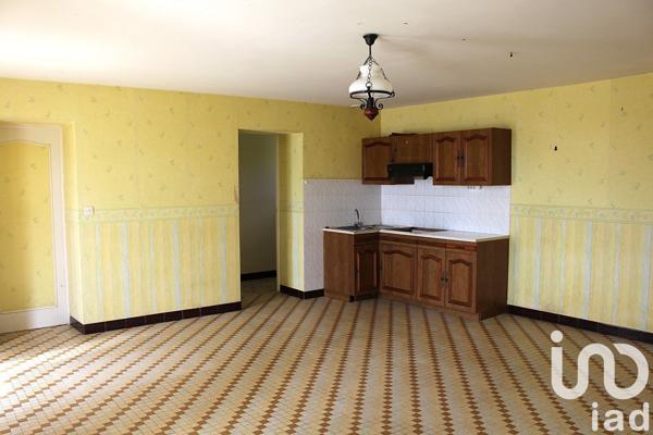 Maison 3 pièces de 46 m² à Andouillé (53240)