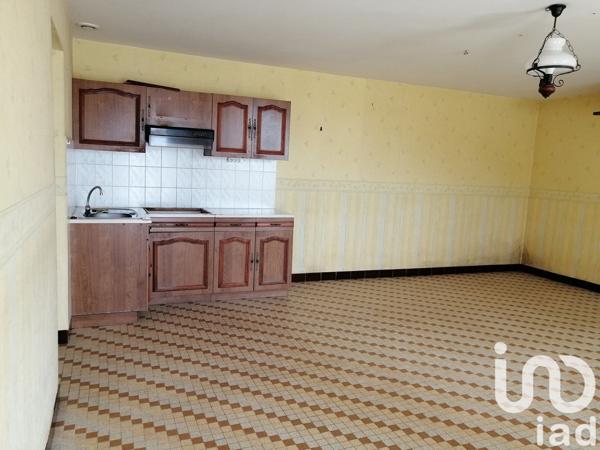 Maison 3 pièces de 46 m² à Andouillé (53240)