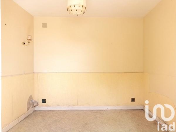 Maison 3 pièces de 46 m² à Andouillé (53240)