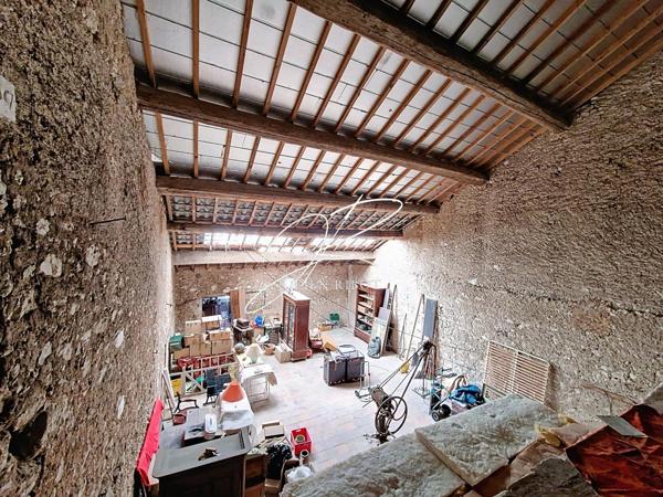 Maison T8 5 chambres 238 m² garage, cour intérieure