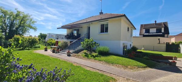 Pavillon de 4 chambres sans aucuns travaux sur sous-sol aménagé  !