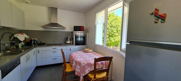Pavillon de 4 chambres sans aucuns travaux sur sous-sol aménagé  !