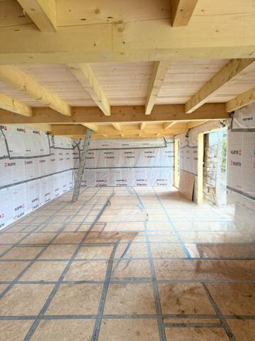 Grange rénovée entièrement en hors d'eau hors d'air