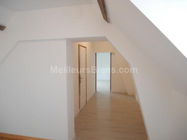 APPARTEMENT AVEC TERRASSE