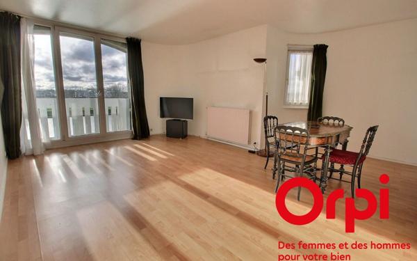 Appartement à vendre    4 pièces • 85 m2 Montigny-le-Bretonneux