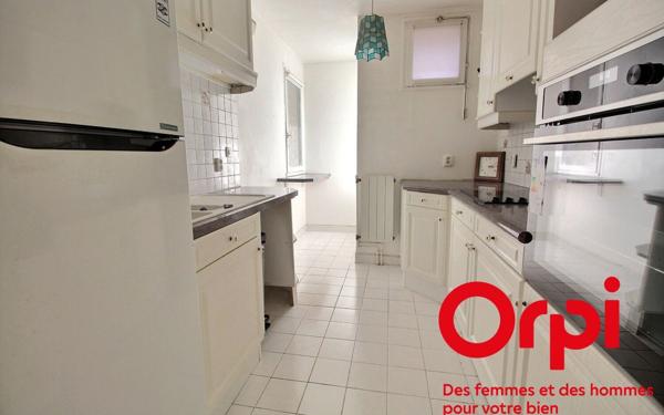 Appartement à vendre    4 pièces • 85 m2 Montigny-le-Bretonneux