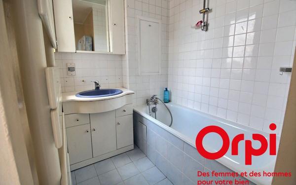 Appartement à vendre    4 pièces • 85 m2 Montigny-le-Bretonneux
