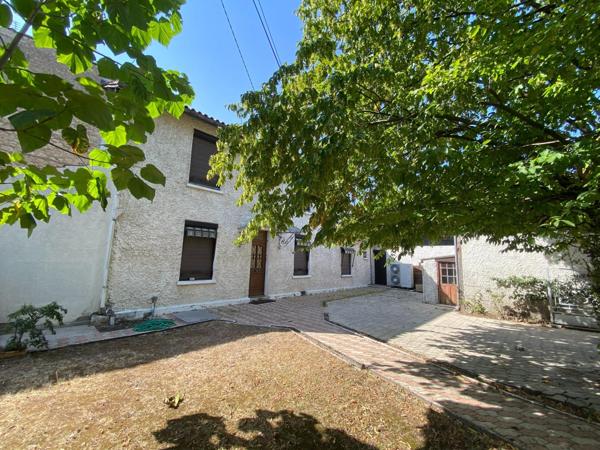 MAISON NIORT 10 MN CENTRE 132M2, 4CH 400M2 TERRAIN