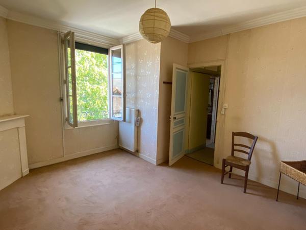 MAISON NIORT 10 MN CENTRE 132M2, 4CH 400M2 TERRAIN