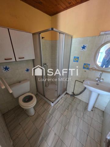 Maison de garde-barrière à rénover