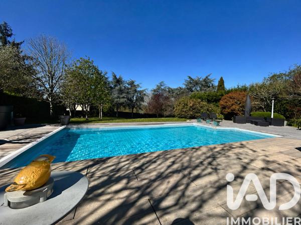 Maison à vendre 8 pièces 216 m² Mûrs-Erigné