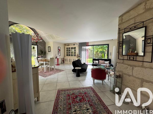 Maison à vendre 8 pièces 216 m² Mûrs-Erigné