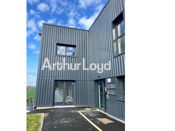 Bureaux - À Louer - Rots