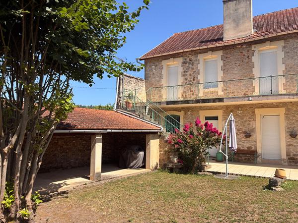Belle maison en pierres des années 60 Capdenac Gare 6 pièce(s) 134 m2 Capdenac gare