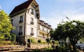 HOTEL RESTAURANT "Ville Thermale" 23 Chambres.