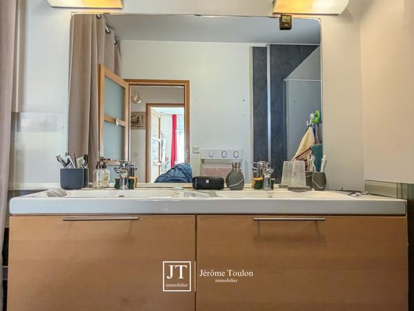 Appartement
                                                                                                                                                                                                                                                                                                                        4 pièce(s)                                                                                                                                                                                                          3 chambre(s)                                                                                                                                                                                                          117  m²