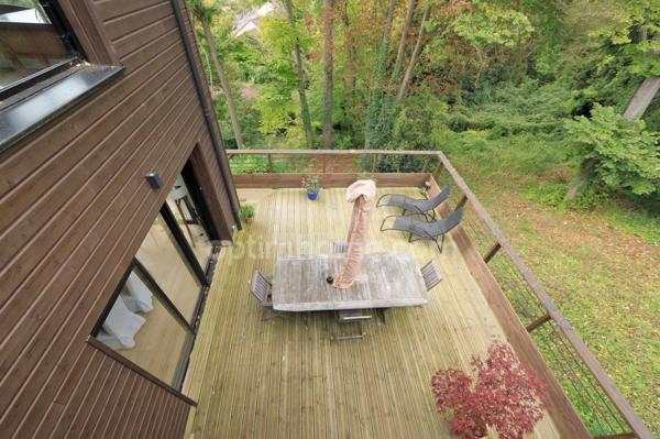 Proche L'ISLE-ADAM (95) - Maison d'architecte d'exception au coeur d'un écrin de verdure