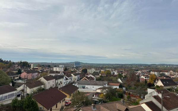 Appartement à vendre    3 pièces • 70,70 m2 Montceau-les-Mines