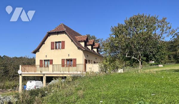 Maison quercynoise sans travaux avec grand terrain - Figeac