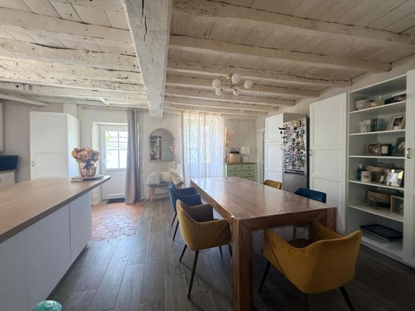 Maison 80 m² à Bourg-du-Bost