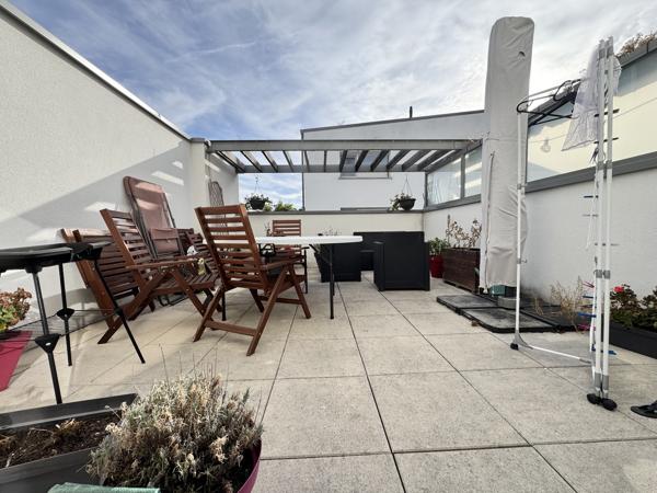 Appartement
         3 pièces
        - 68 m² 244 900 € *