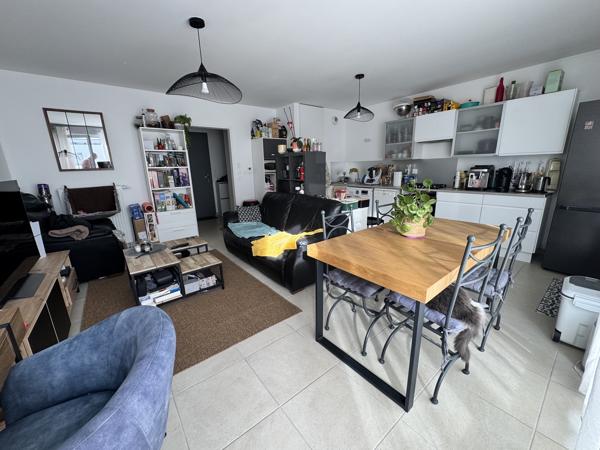 Appartement
         3 pièces
        - 68 m² 244 900 € *