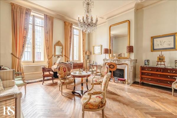 Maison à vendre |  Bordeaux |  10 pièces | 280 m²