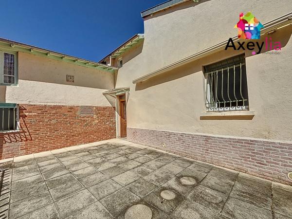 Renaison (42370) A VENDRE - RENAISON CENTRE - MAISON DE BOURG, TERRAIN, DEPENDANCES ET MAISONETTE SUPPLEMENTAIRE