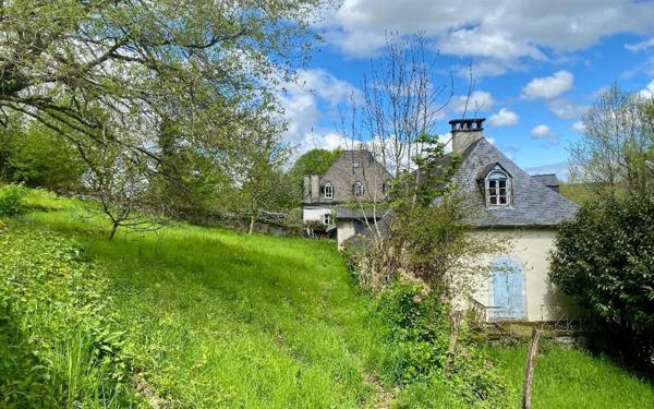 Maison à vendre    13 pièces • 343,48 m2 Lestelle-Bétharram