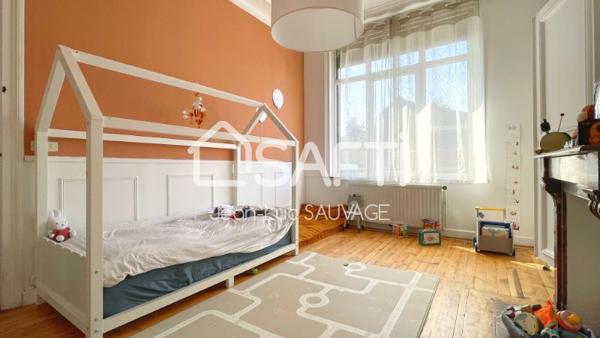 Maison de maître authentique 214 m2 + Appartement