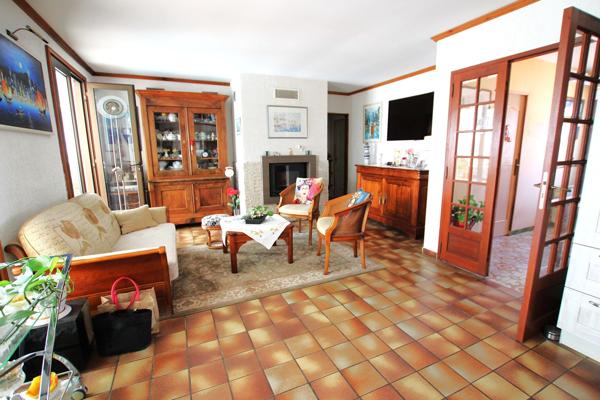 Maison de plain pied, proche de toutes commodités