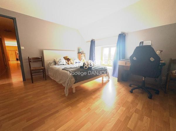 Maison à SOULEUVRE EN BOCAGE, 14350 - 8 pièces 180m²
