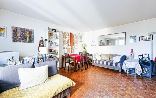 Appartement à vendre    2 pièces • 63,58 m2 Saint-Maurice