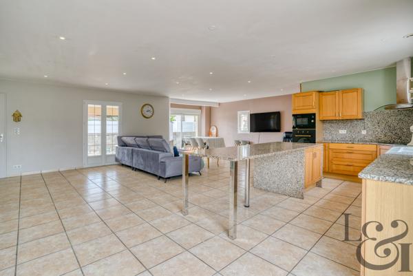 Maison de plain-pied à Sainte-Livrade-sur-Lot (Lot-et-Garonne, 47 )