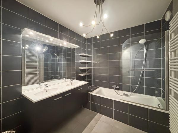 A VENDRE - Appartement T4 88m2 avec grande terrasse - FERNEY-VOLTAIRE