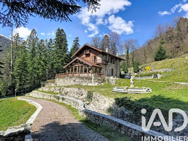 Maison à vendre 8 pièces 277 m² Saint-Martin-Vésubie