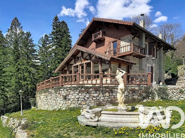 Maison à vendre 8 pièces 277 m² Saint-Martin-Vésubie